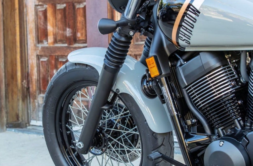 2025 honda shadow phantom abs                                       ITEM # 8.